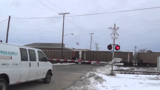 8th St Grade Crossing Mendota IL 112515 [upl. by Mcnair496]