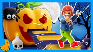 Vor Riesen Kürbis entkommen 🎃 Julian spielt Halloween Obby  Playmobil Familie Vogel Roblox [upl. by Selie931]