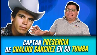 Influencers captan presencia de Chalino Sánchez en su tumba [upl. by Norad]