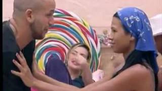 BBB 11  Diogo pede e ganha selinho de Ariadna  12012011 [upl. by Baumbaugh]