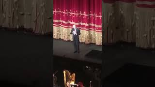 Milano Teatro alla Scala 7122023 Don Carlo Annuncio dellindisposizione di Michele Pertusi [upl. by Enehs332]