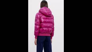 ARMANI EXCHANGE Padded Down Jacket Hooded Shiny Glossy Sparkling Pink Women  Zalando [upl. by Anissa203]