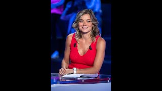 Laure Boulleau découvrez son salaire et son compagnon shorts [upl. by Elly]