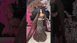 Shadi par Maine liya Janhvi kapoor red carpet look😍 snehasachdeva26 wedding fashion [upl. by Eznyl942]