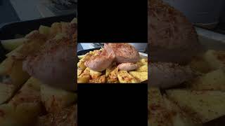 Pule me patate ne furre subscribe Whole chicken with potatoes in ovenfood recipe [upl. by Chyou]