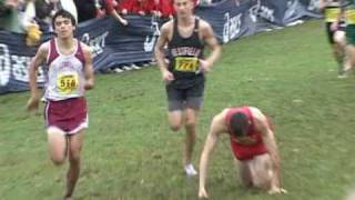 Dramatic finish at High School State Cross Country Championship [upl. by Oicnaneb]