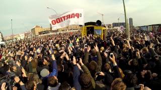 David quotThe Hoffquot Hasselhoff at the East Side Gallery in Berlin Germany [upl. by Airal]