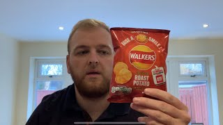 Walkers Roast Potato Flavoured Christmas Crisps 🎄  Review [upl. by Oregolac315]