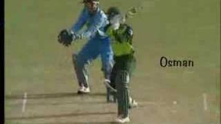 Abdul Razzaqs all round show wins the game for Pakistan [upl. by Obnukotalo]