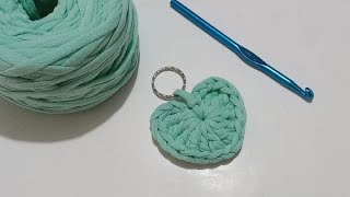 Cómo Hacer LLAVERO CORAZÓN 💓 con TRAPILLO a CROCHET ✨ Para REGALAR🎁 [upl. by Leihcey]