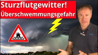 Sturzflutgewitter mit Überschwemmungs und Unwettergefahr [upl. by Ruhtua304]