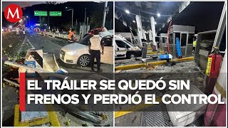 Tráiler se queda sin frenos y choca contra caseta y un auto en la Autopista del Sol [upl. by Gnihc]