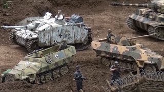 RC Tanks in Action Erfurt Part 1 Tiger Panzer IV Sherman WW2 ♦ Erlebniswelt Modellbau 2017 [upl. by Keen]