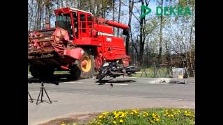 DEKRA Crashtests Gefahren auf den Straßen in der Erntesaison [upl. by Sil]