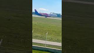 Wizz air A321 Landing🔥 plane aviation shorts [upl. by Anaoj]