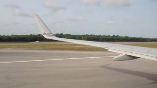 American Airlines 737800 Takeoff from Cancun [upl. by Joya]