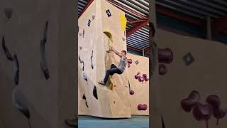 eddyoduber bouldering  boulderhal Zuidhaven [upl. by Feliza923]