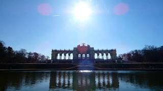 Heute kalendarisch astronomischer Frühlingsbeginn 20 III Gloriette Schönbrunn – DCFZ 82 Superzoom [upl. by Akenehs]