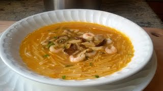 Sopa de pescado con boletus y gambas [upl. by Anis]