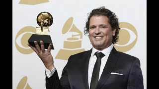 HOMENAJE A CARLOS VIVES COMO PERSONALIDAD DEL AÑO EN LOS LATIN GRAMMY REALIZADO POR Trendiando [upl. by Sybley]