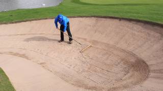 How to correctly rake a bunker [upl. by Vasyuta]