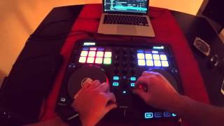 Mixing with Reloop Beatpad 2 [upl. by Ainevuol988]