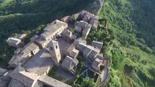 Civita di Bagnoregio VT e la sua storia [upl. by Tice341]