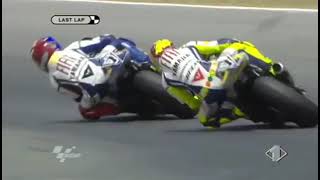 Valentino Rossi vs Lorenzo  Catalunya 2009 [upl. by Eiten]