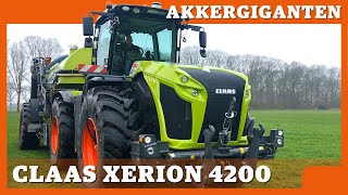 Akkergiganten 2 Claas Xerion 4200 met Kawecotank [upl. by Nnaitsirk]