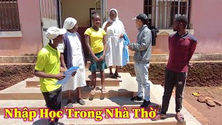 Linh Philip  Mở Ra Trang Mới Cho Cuộc Đời Con Gái Em Beto Khi Được Nhập Học Trong Nhà Thờ [upl. by Prosperus354]