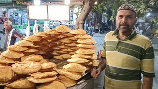 BakarKhani Making Process  Puff Pastry Morning Breakfast TANDOORI BAKARKHANI  Street Food Lahore [upl. by Wexler]