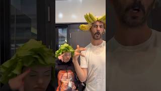 Marul mu yoksa muz mu😬😂Lettuce or banana😬😂 shortscomedy [upl. by Dowell]