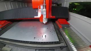 Bystronic ByStar 4kw Fiber Laser  cutting galv 031 [upl. by Joanne]