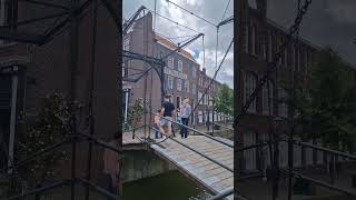 🇳🇱 Statue old town Schiedam TravelwithHugoF statue travelvideo travelshorts [upl. by Auburn]