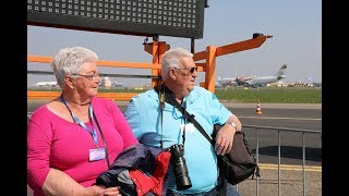 Schiphol Burendag midden op start en landingsbaan [upl. by Letnwahs755]