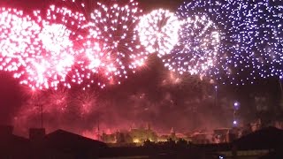 Feu dartifice de Carcassonne 2015 après lembrasement de la Cité magnifique [upl. by Goltz603]