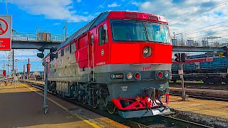 Railway Diesel locomotive at the Ussuriysk station  Тепловоз ТЭП70 Станция Уссурийск [upl. by Ellehsal569]