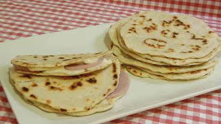 Cómo hacer piadinas Italianas Pan Plano de forma fácil y paso a paso [upl. by Adniram]