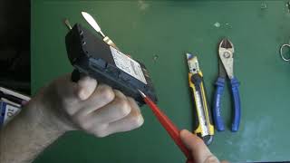 Teardown battery PMNN4104A for Motorola DP3600 radio [upl. by Neelrihs421]