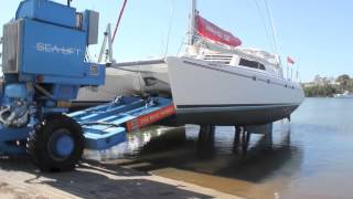 Lifting 47 ft Catamaran at The Boat Works Coomera [upl. by Leipzig]