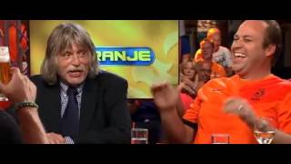 Johan Derksen loopt polonaise in VI Oranje [upl. by Dedra779]