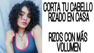 Así corto mi cabello rizado en capasRIZOS CON MÁS VOLUMEN  Nicole Stef [upl. by Lillywhite]