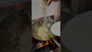 Noodles recipe in Sangli hotel unlimited food food बघा कसे बनतात सांगलीच्या हॉटेलमध्ये न्यूडल्स [upl. by Lajib]