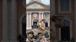 Astérion le minotaure au spectacle de la machine la porte des ténèbres à Toulouse place du Capitole [upl. by Elrem]