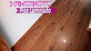 Dica Rápida e fácil Como Limpar Piso Laminado  Carla Oliveira [upl. by Drais349]