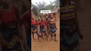 Eyenga lebo 😂 humour dance [upl. by Nahtanohj]