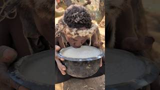 Wow what a delicious Juice Hadza boys prepares today 😋😍‼️ So delicious villagelife food cooking [upl. by Tiffie661]