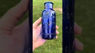 Sapphire blue bottle FOUND BOTTLE DIGGING 🔥🔥 treasurehunting [upl. by Rodgiva403]