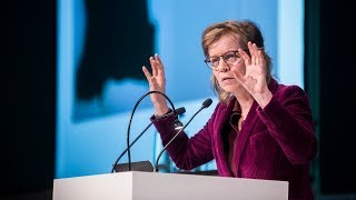 Künstlerin Katharina Grosse erklärt was Malerei und Kunst für sie bedeuten [upl. by Airtemed]