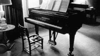 Hindemith Piano Sonata No1 IRuhig bewegte Viertel  Glenn Gould [upl. by Koral793]